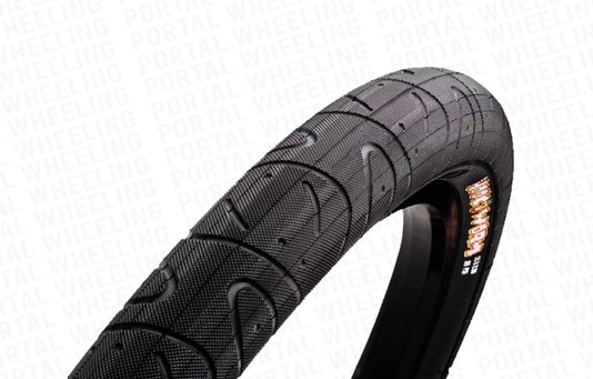 PNEU MAXXIS HOOKWORM 26" X 2.50 (UNIDADE) PNEU MAXXIS HOOKWORM 26" X 2.50 (UNIDADE)