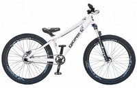 BICICLETA GIOS FRX-EVO ARO 26" - BRANCA E PRETA COM FREIO HIDRÁULICO SHIMANO
