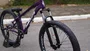 BICICLETA ABSOLUTE BRUTUS ARO 26" - ROXA E PRETA COM FREIO HIDRÁULICO SHIMANO