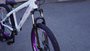 BICICLETA ARO 26 PORTAL WHEELING PERIFA 2.0 - 14,5" - BRANCO E ROXO COM FREIO HIDRAÚLICO SHIMANO
