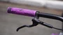 BICICLETA ARO 26" PORTAL WHEELING PERIFA 2.0 - 14,5" - BRANCO E ROXO COM FREIO HIDRAÚLICO SHIMANO COMPLETO