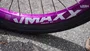 BICICLETA ARO 26" PORTAL WHEELING PERIFA 2.0 - 14,5" - BRANCO E ROXO COM FREIO HIDRAÚLICO SHIMANO COMPLETO